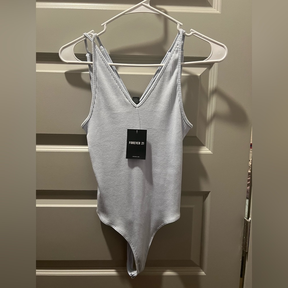 Size S and the brand is Forever 21
